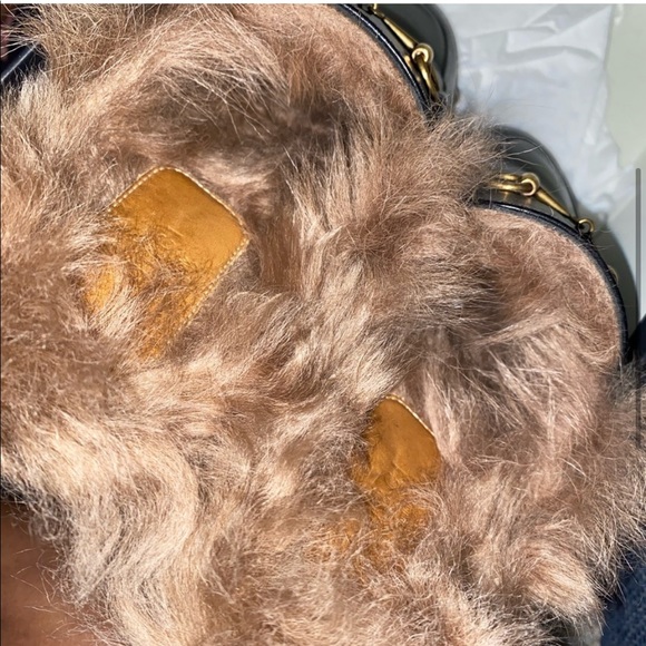 Authentic Gucci Princetown Fur Slides - Picture 3 of 7